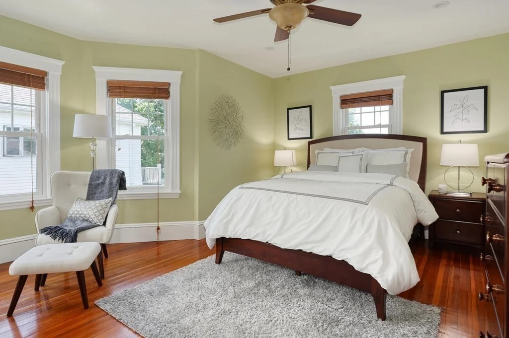 4 bed, 1 bath apartment for rent at 7 Vincent Ave, Belmont — photo 17 of 28