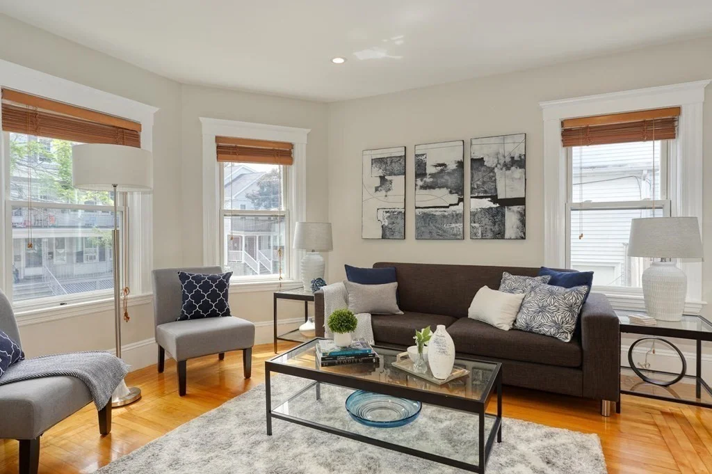 4 bed, 1 bath apartment for rent at 7 Vincent Ave, Belmont — photo 2 of 28