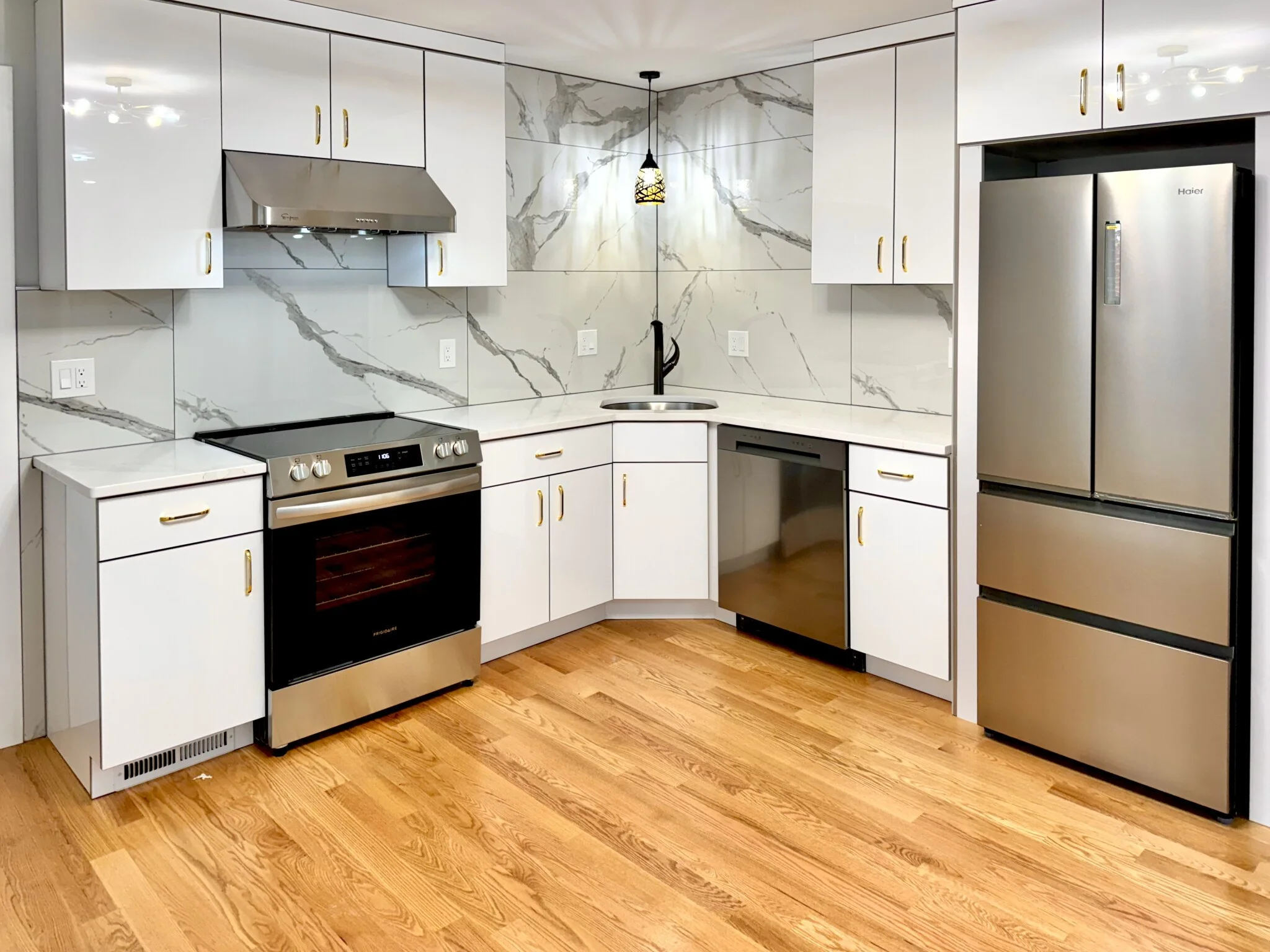 4 bed, 2 bath apartment for rent at 7 Ward St Unit 1, Ward Two — photo 39 of 39