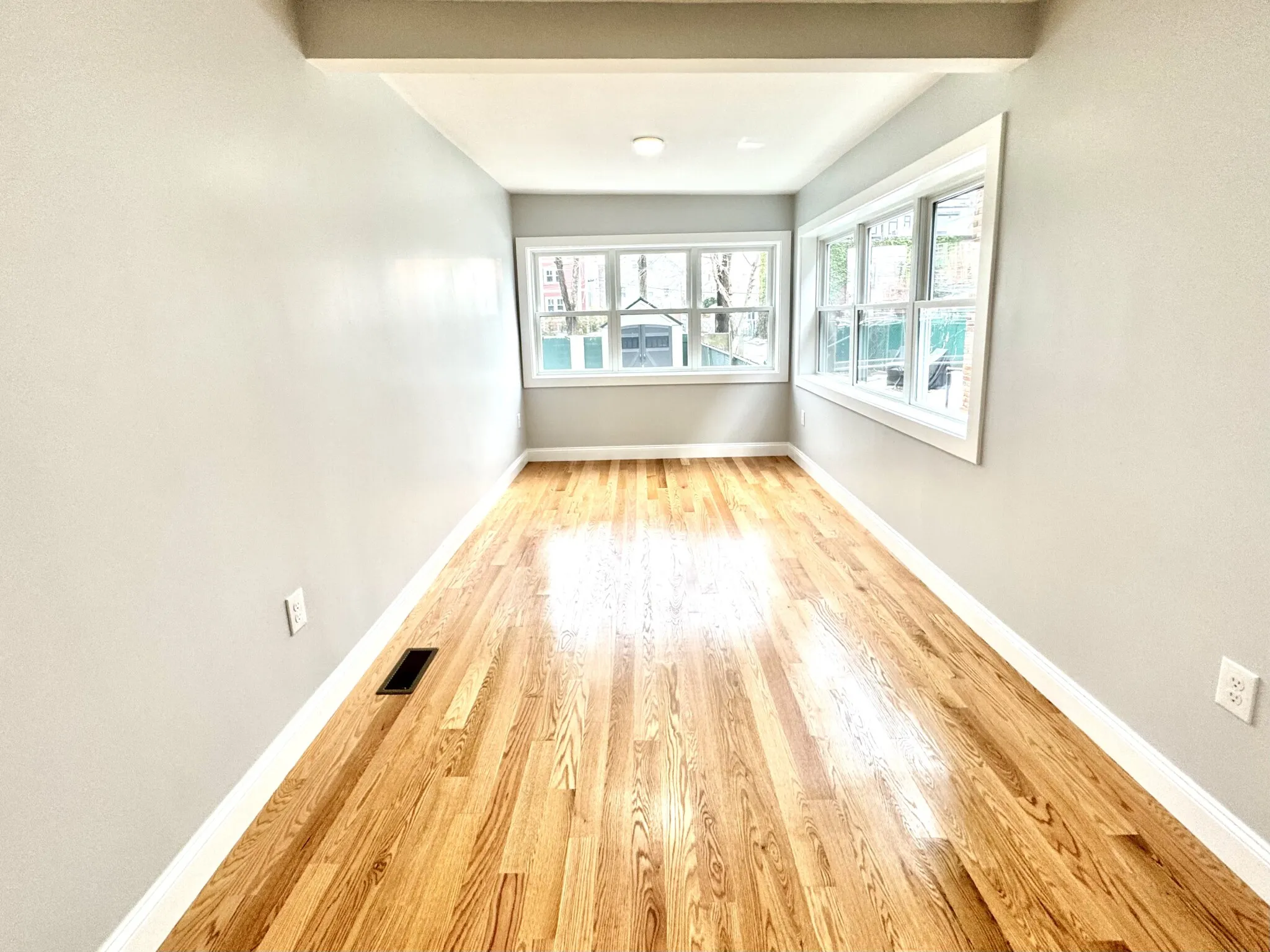 4 bed, 2 bath apartment for rent at 7 Ward St Unit 1, Ward Two — photo 28 of 39