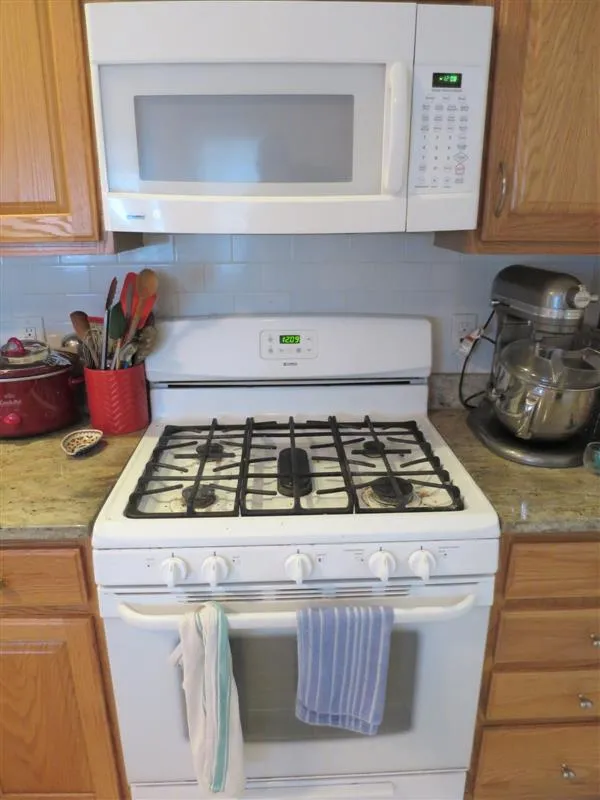 2 bed, 1 bath apartment for rent at 7 Wareham St Unit 1, South Medford — photo 5 of 18