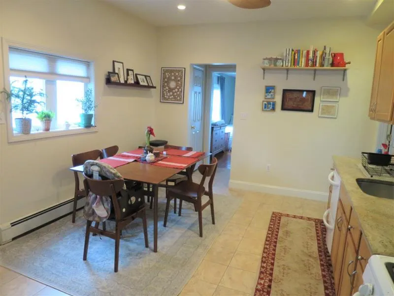 2 bed, 1 bath apartment for rent at 7 Wareham St Unit 1, South Medford — photo 3 of 18