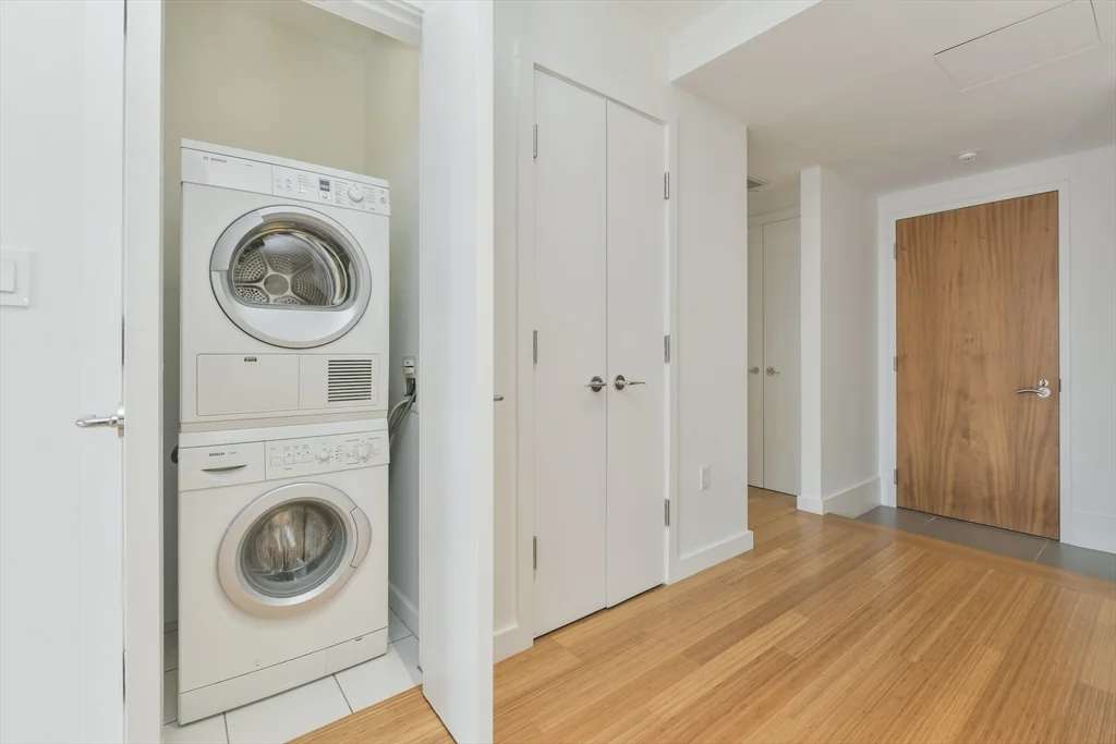 1 bed, 1 bath apartment for rent at 7 Warren Ave Unit 12, South End — photo 6 of 12
