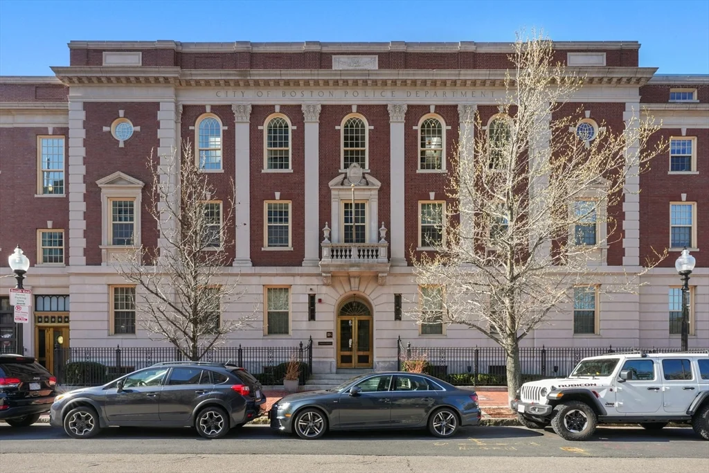 1 bed, 1 bath apartment for rent at 7 Warren Ave Unit 12, South End