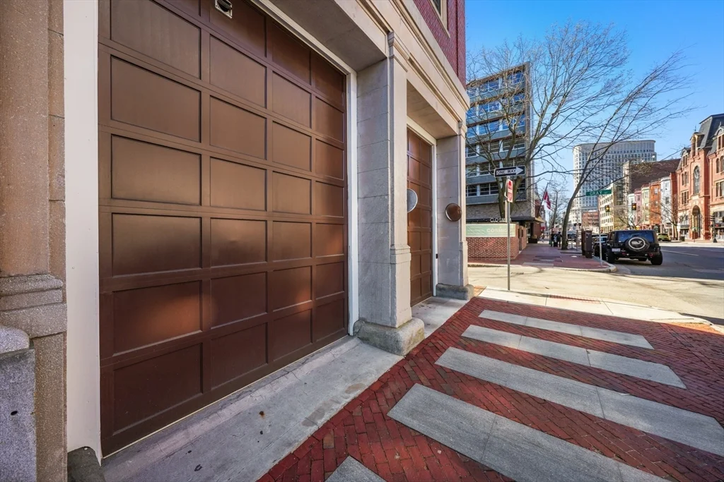 1 bed, 1 bath apartment for rent at 7 Warren Ave Unit 12, South End — photo 12 of 12