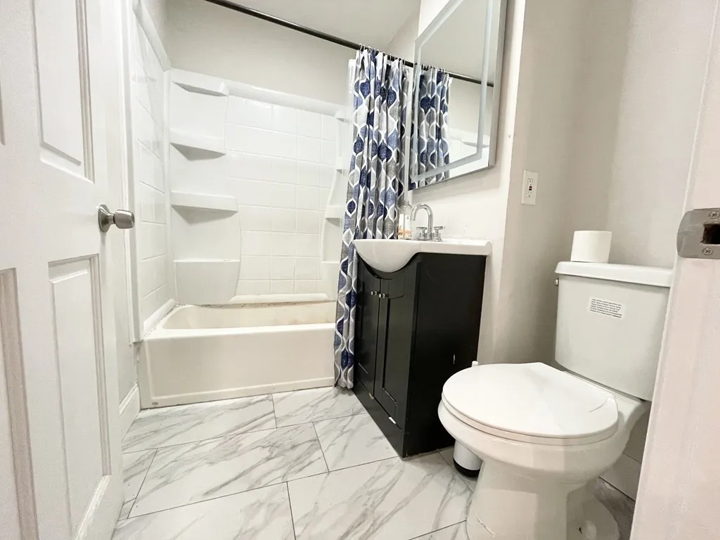 4 bed, 1 bath apartment for rent at 7 Warwick St Unit 2, Roxbury — photo 11 of 11