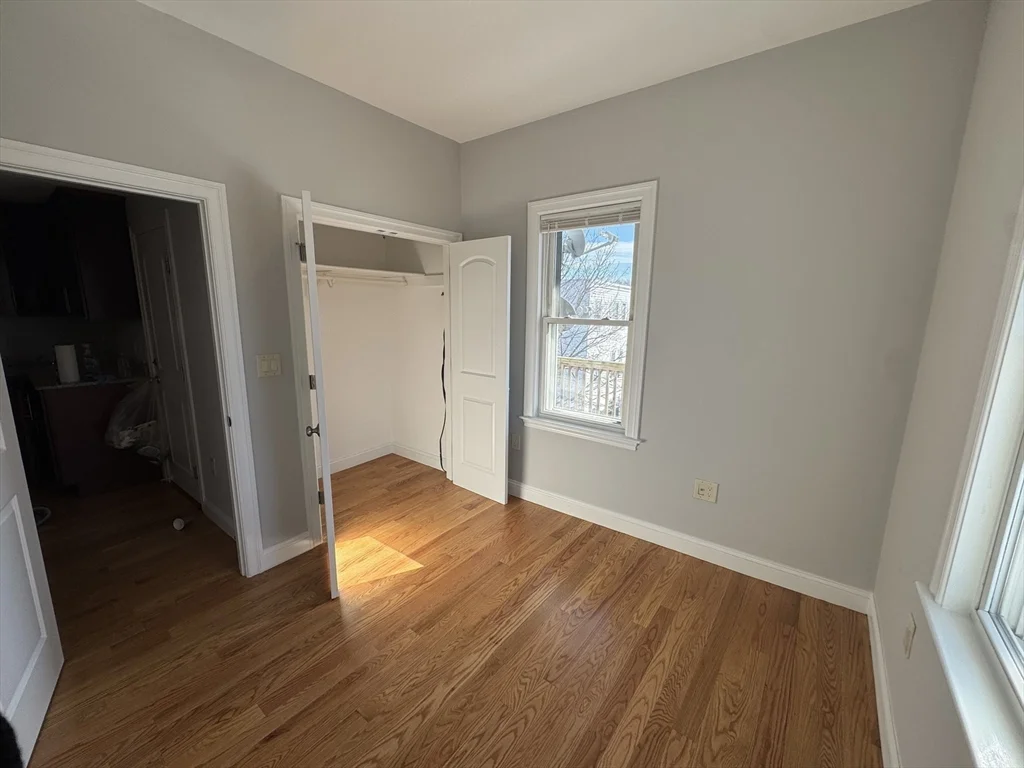 4 bed, 1 bath apartment for rent at 7 Wave Ave Unit 3, Revere — photo 5 of 12