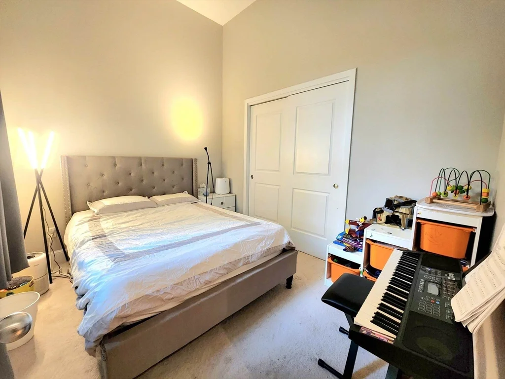 2 bed, 1 bath apartment for rent at 7 Waverley St Unit 7, Belmont — photo 18 of 29