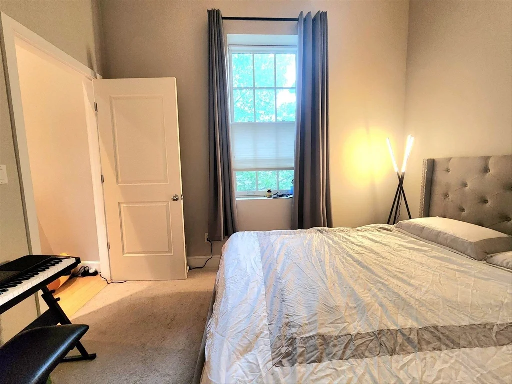 2 bed, 1 bath apartment for rent at 7 Waverley St Unit 7, Belmont — photo 26 of 29