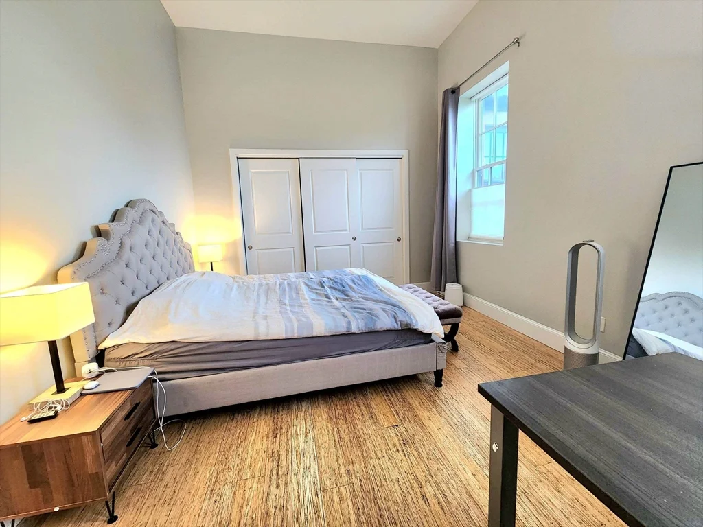 2 bed, 1 bath apartment for rent at 7 Waverley St Unit 7, Belmont — photo 24 of 29