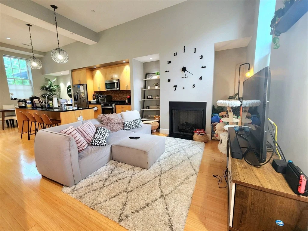 2 bed, 1 bath apartment for rent at 7 Waverley St Unit 7, Belmont — photo 9 of 29