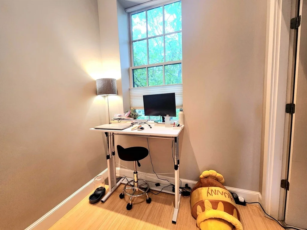 2 bed, 1 bath apartment for rent at 7 Waverley St Unit 7, Belmont — photo 22 of 29