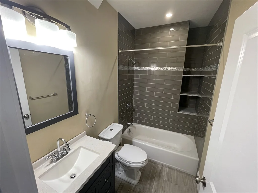 2 bed, 2 bath apartment for rent at 7 Wendell Pl Unit 3, South Boston — photo 3 of 18