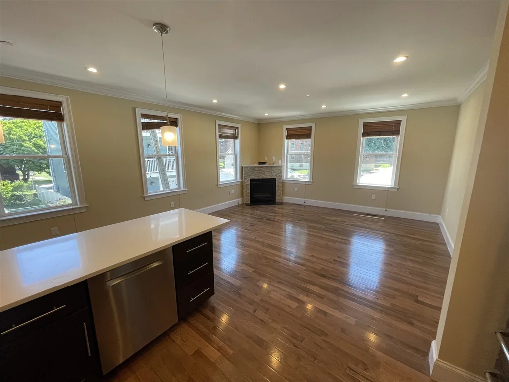2 bed, 2 bath apartment for rent at 7 Wendell Pl Unit 3, South Boston — photo 11 of 18