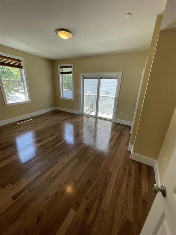 2 bed, 2 bath apartment for rent at 7 Wendell Pl Unit 3, South Boston — photo 4 of 18