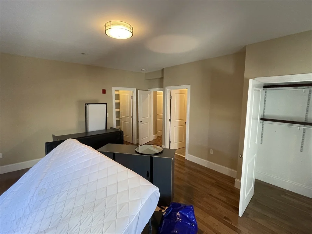 2 bed, 2 bath apartment for rent at 7 Wendell Pl Unit 4, South Boston — photo 8 of 22
