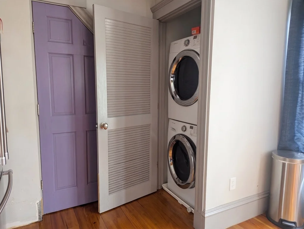 2 bed, 1 bath apartment for rent at 7 Weymouth Ave Unit 3, West Roxbury — photo 7 of 8