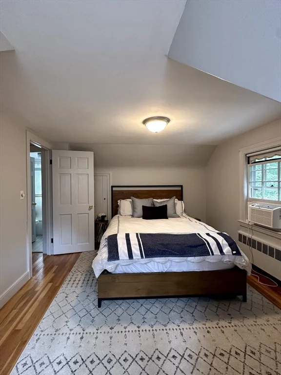 4 bed, 2 bath apartment for rent at 7 Wildwood Ter, Winchester — photo 13 of 25