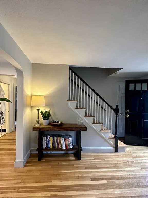 4 bed, 2 bath apartment for rent at 7 Wildwood Ter, Winchester — photo 3 of 25