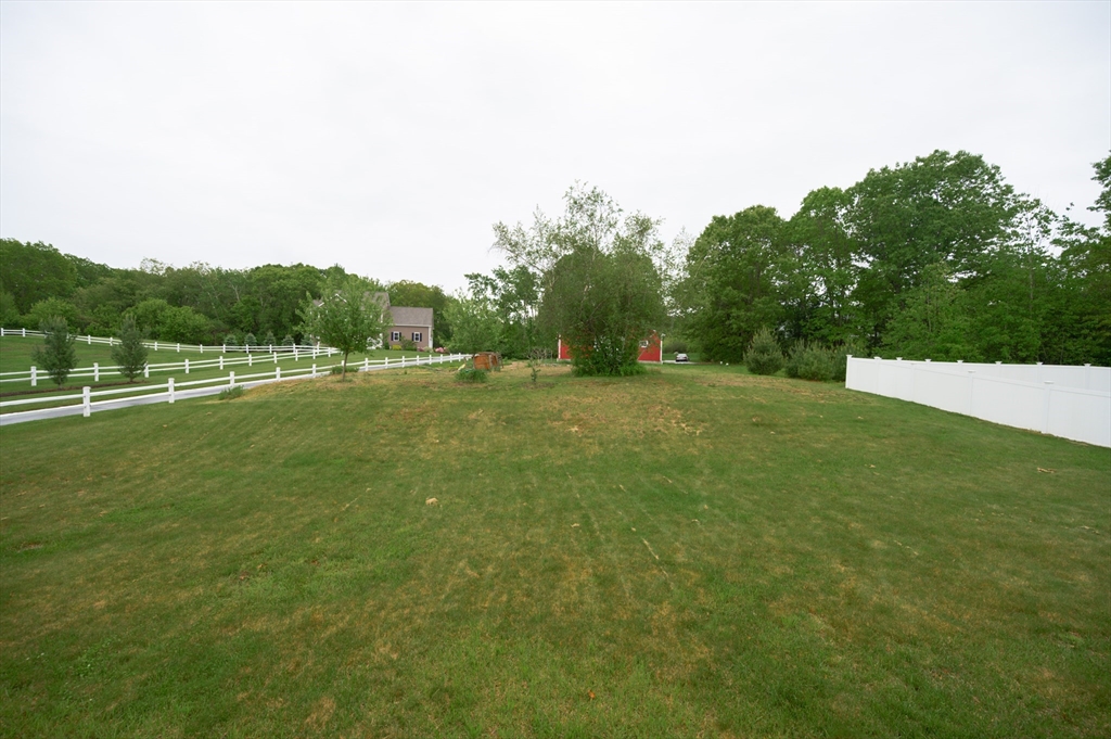 4 bed, 3 bath apartment for rent at 7 Willow Brook Ln, Blackstone — photo 42 of 42