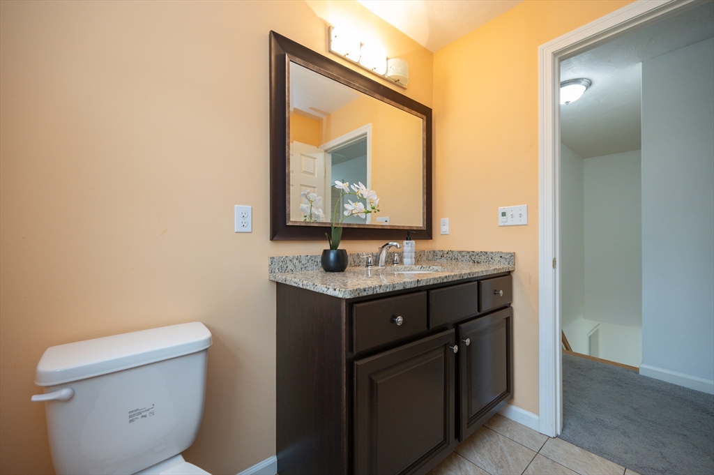 4 bed, 3 bath apartment for rent at 7 Willow Brook Ln, Blackstone — photo 29 of 42