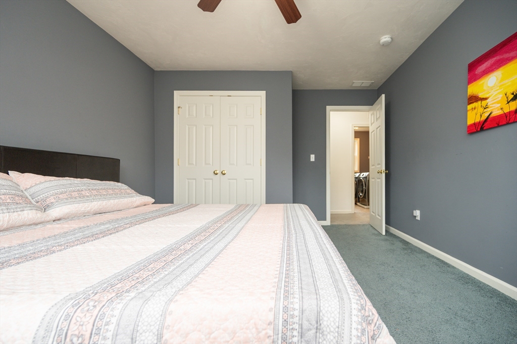 4 bed, 3 bath apartment for rent at 7 Willow Brook Ln, Blackstone — photo 32 of 42