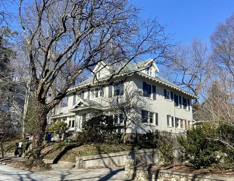 6 bed, 3 bath apartment for rent at 7 Windsor Rd, Brookline — photo 1 of 19