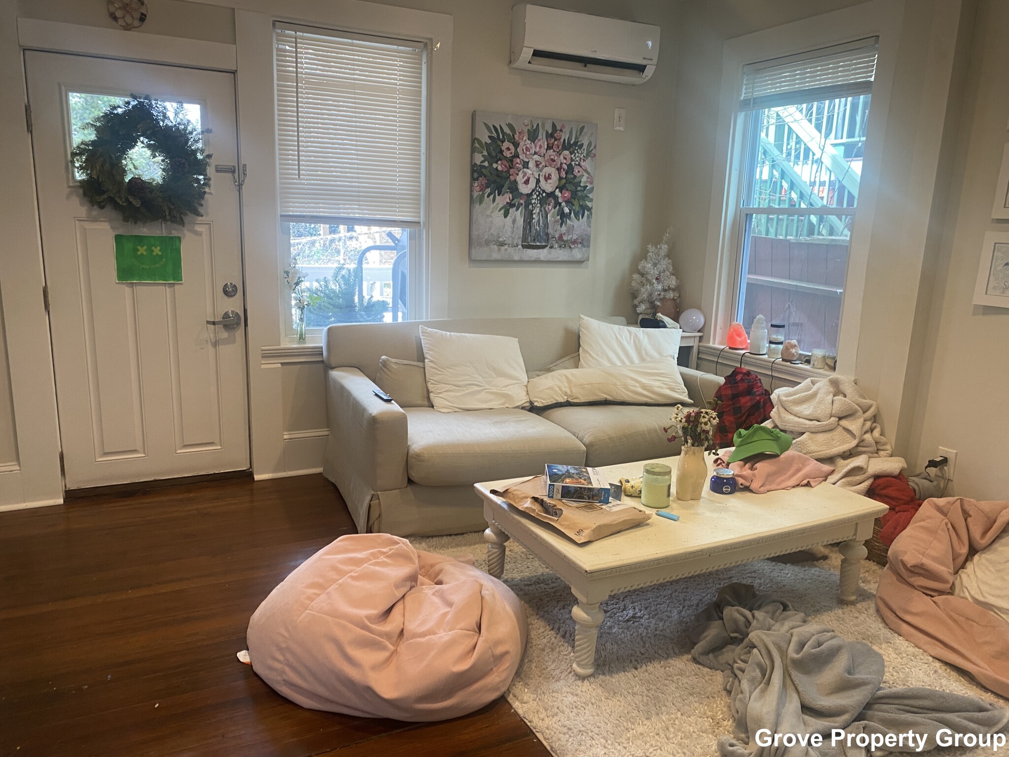 4 bed, 2 bath apartment for rent at 7 Winfield St Unit 1, South Boston