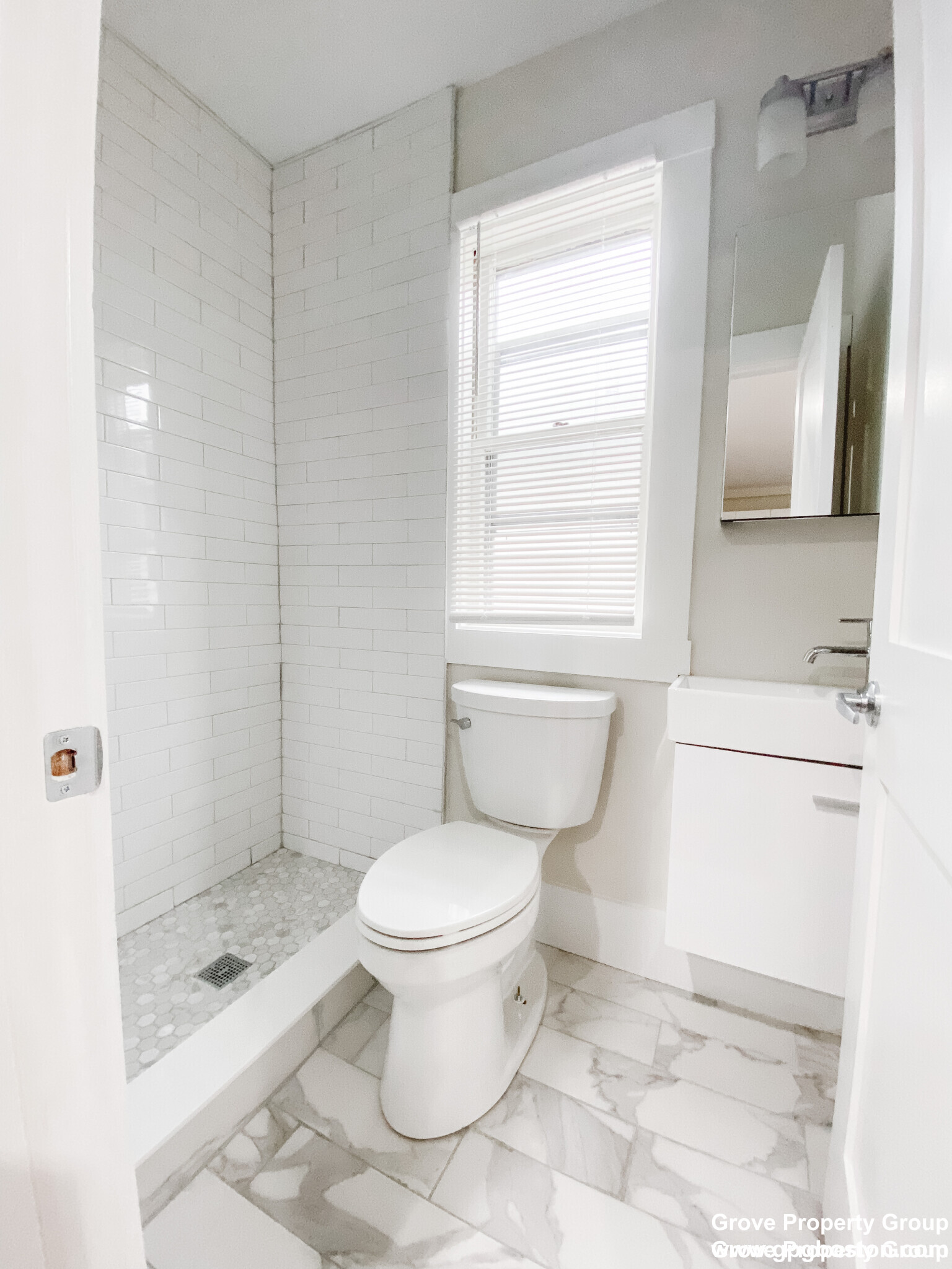 4 bed, 2 bath apartment for rent at 7 Winfield St Unit 2, South Boston — photo 7 of 12