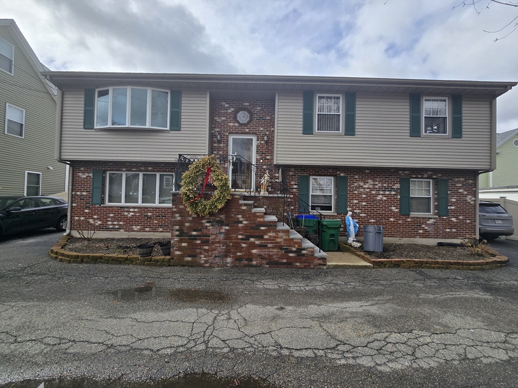2 bed, 1 bath apartment for rent at 7 Winthrop Ct Unit 1, Medford — photo 1 of 13