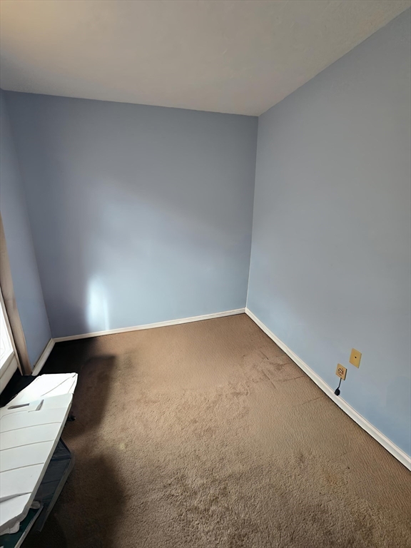 2 bed, 1 bath apartment for rent at 7 Winthrop Ct Unit 1, Medford — photo 9 of 13