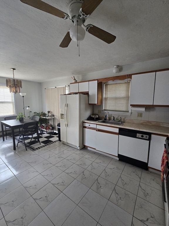 2 bed, 1 bath apartment for rent at 7 Winthrop Ct Unit 1, Medford — photo 6 of 13