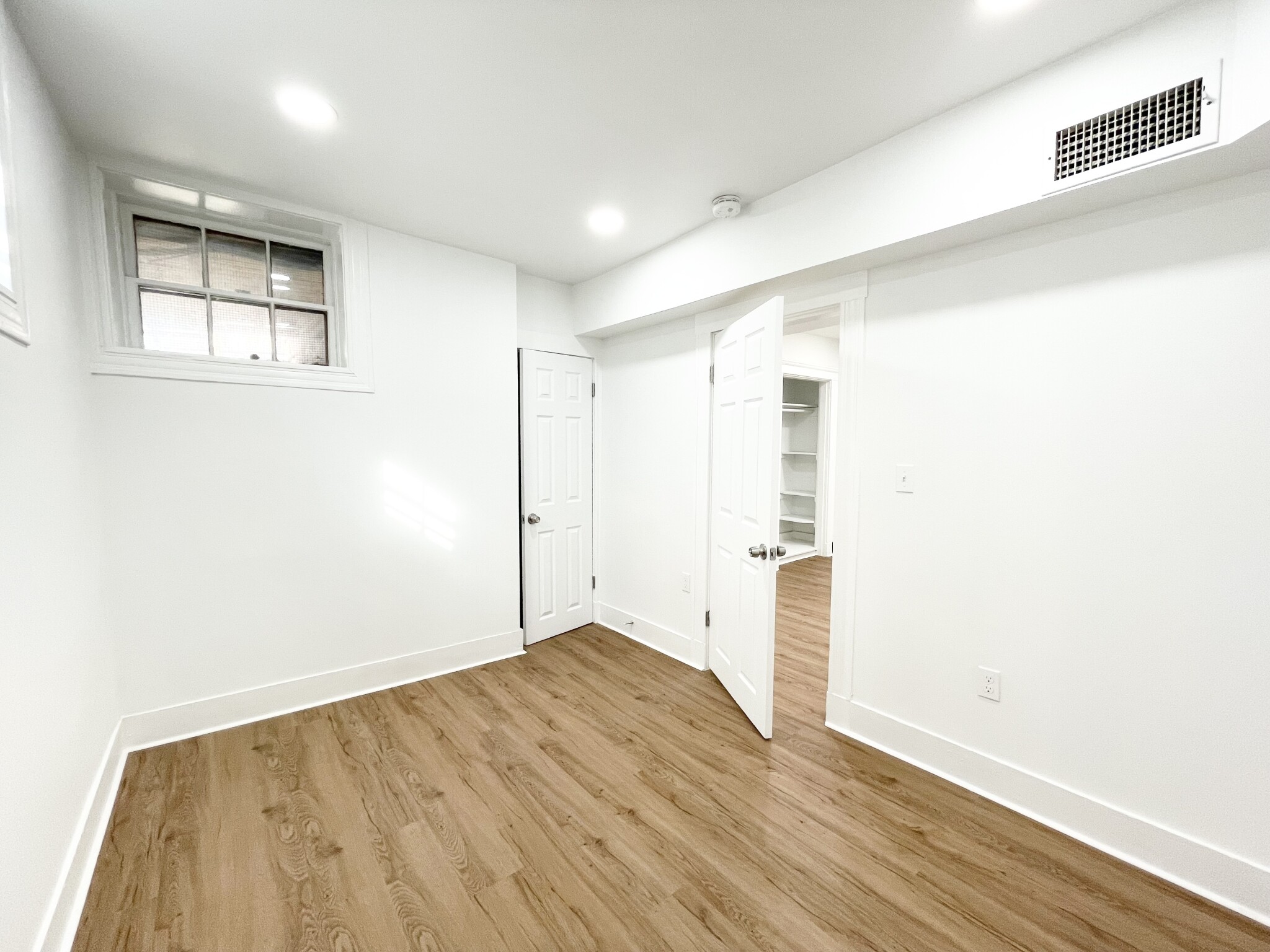 3 bed, 1 bath apartment for rent at 7 Woodbridge St Unit 14, North Cambridge — photo 3 of 14