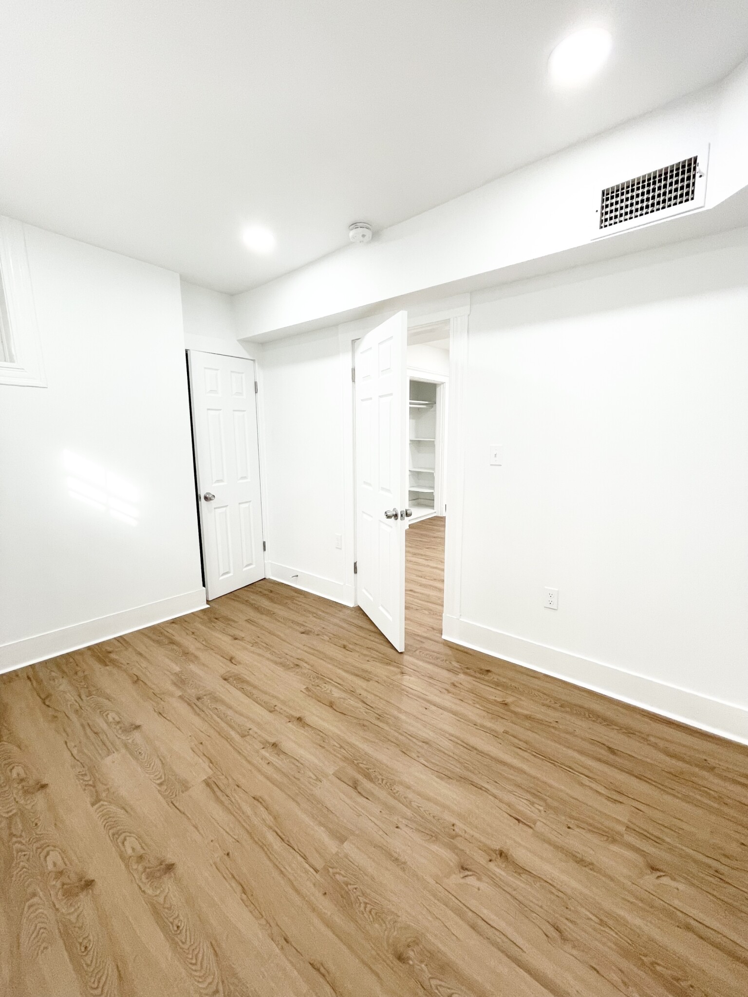 3 bed, 1 bath apartment for rent at 7 Woodbridge St Unit 14, North Cambridge — photo 5 of 14