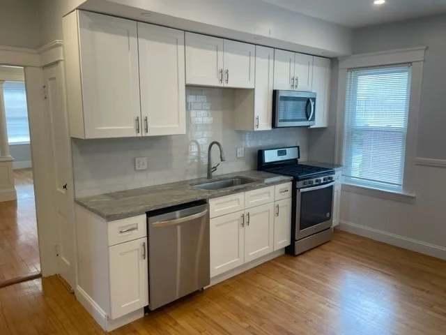 3 bed, 1 bath apartment for rent at 7 Wyman Unit 3, Worcester — photo 3 of 14