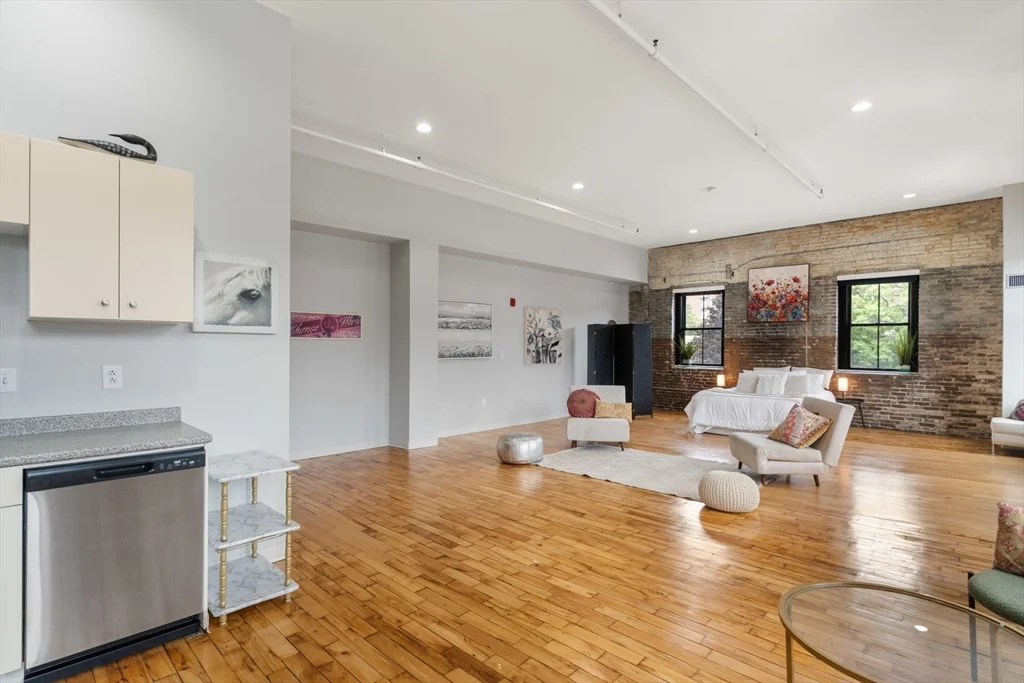 1 bed, 1 bath apartment for rent at 70-72 Northampton St Unit 200A, South End — photo 10 of 18