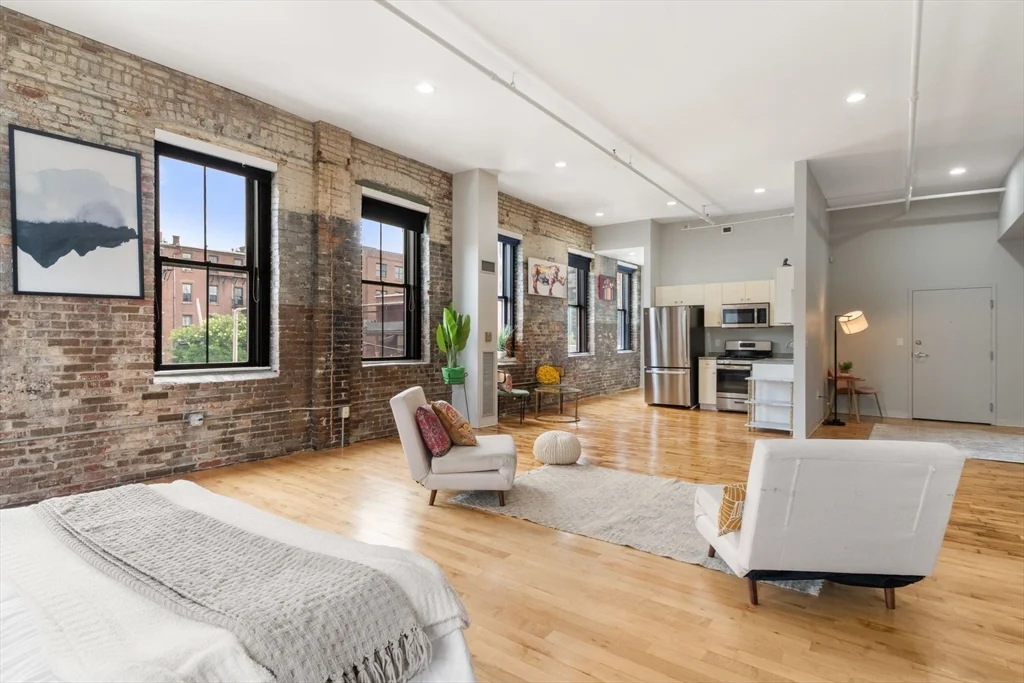 1 bed, 1 bath apartment for rent at 70-72 Northampton St Unit 200A, South End — photo 4 of 18