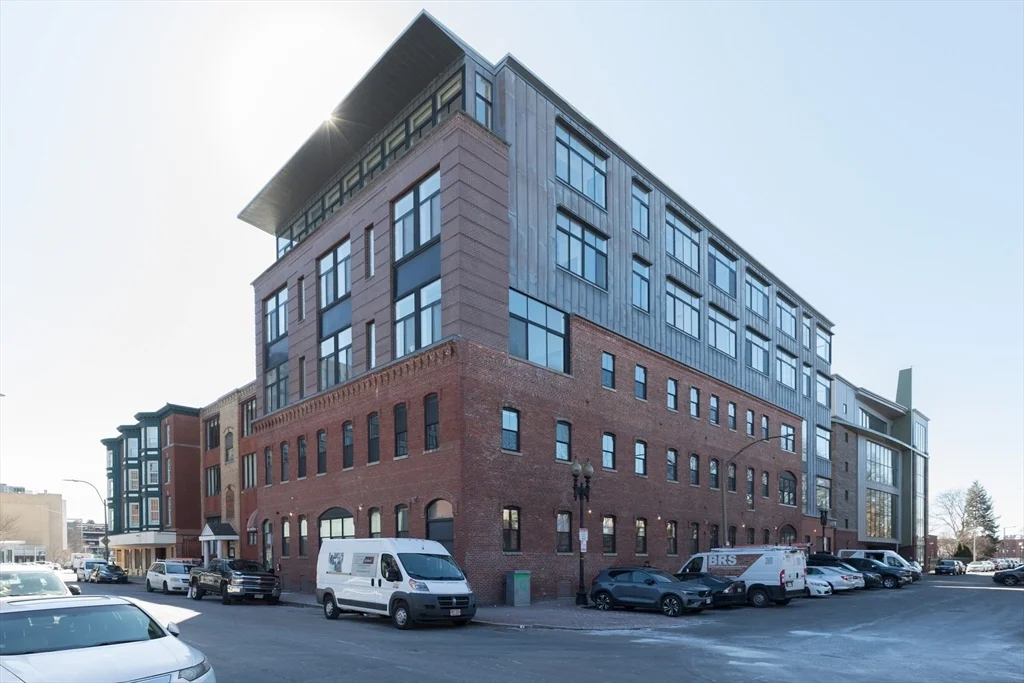 1 bed, 1 bath apartment for rent at 70-72 Northampton St Unit 201, South End — photo 11 of 12