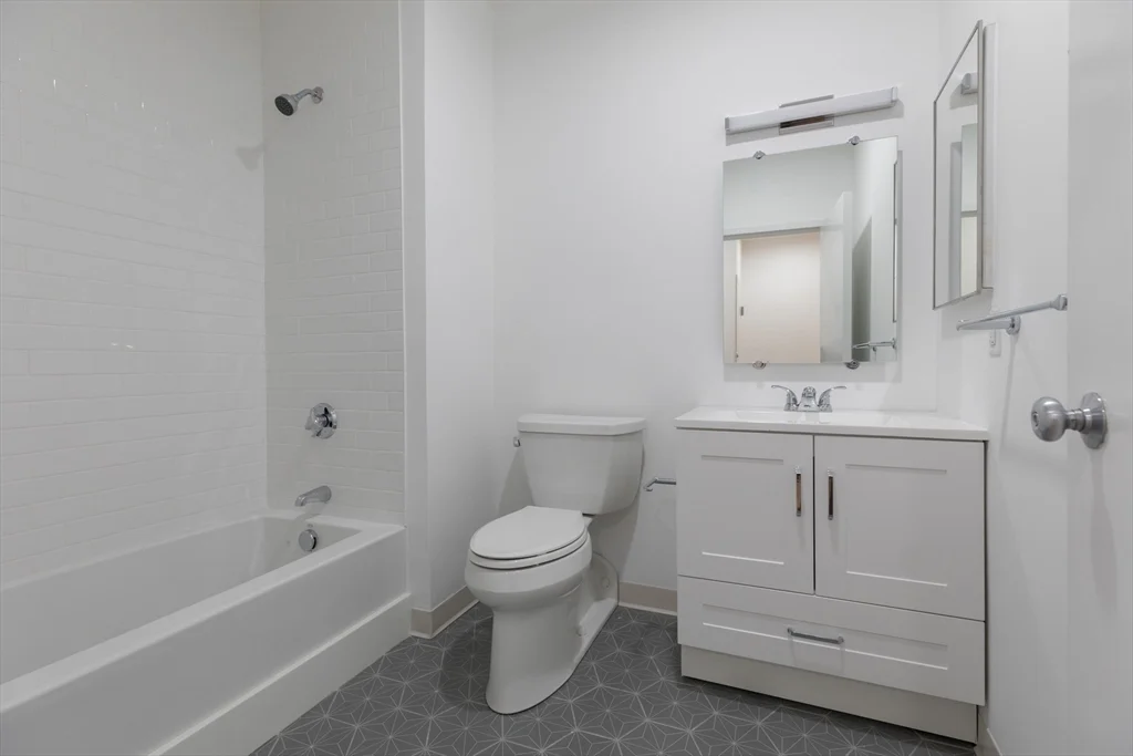 1 bed, 1 bath apartment for rent at 70-72 Northampton St Unit 201, South End — photo 8 of 12