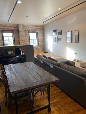 1 bed, 1 bath apartment for rent at 70-72 Northampton Unit 3, South End — photo 4 of 11