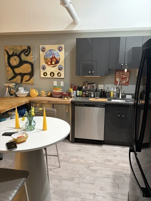 1 bed, 1 bath apartment for rent at 70-72 Northampton Unit 302, South End — photo 5 of 13