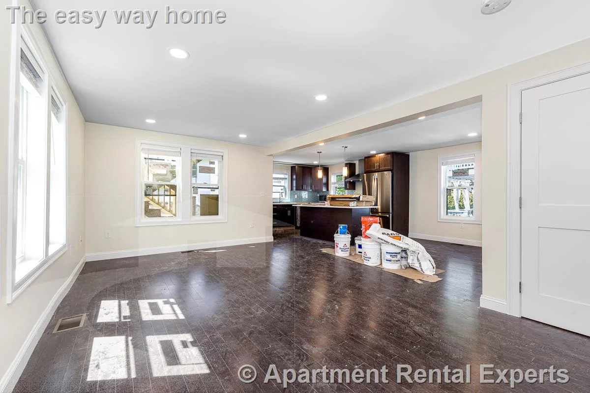 5 bed, 4+ bath apartment for rent at 70 Stanley Ave Unit 1, Tufts — photo 19 of 25