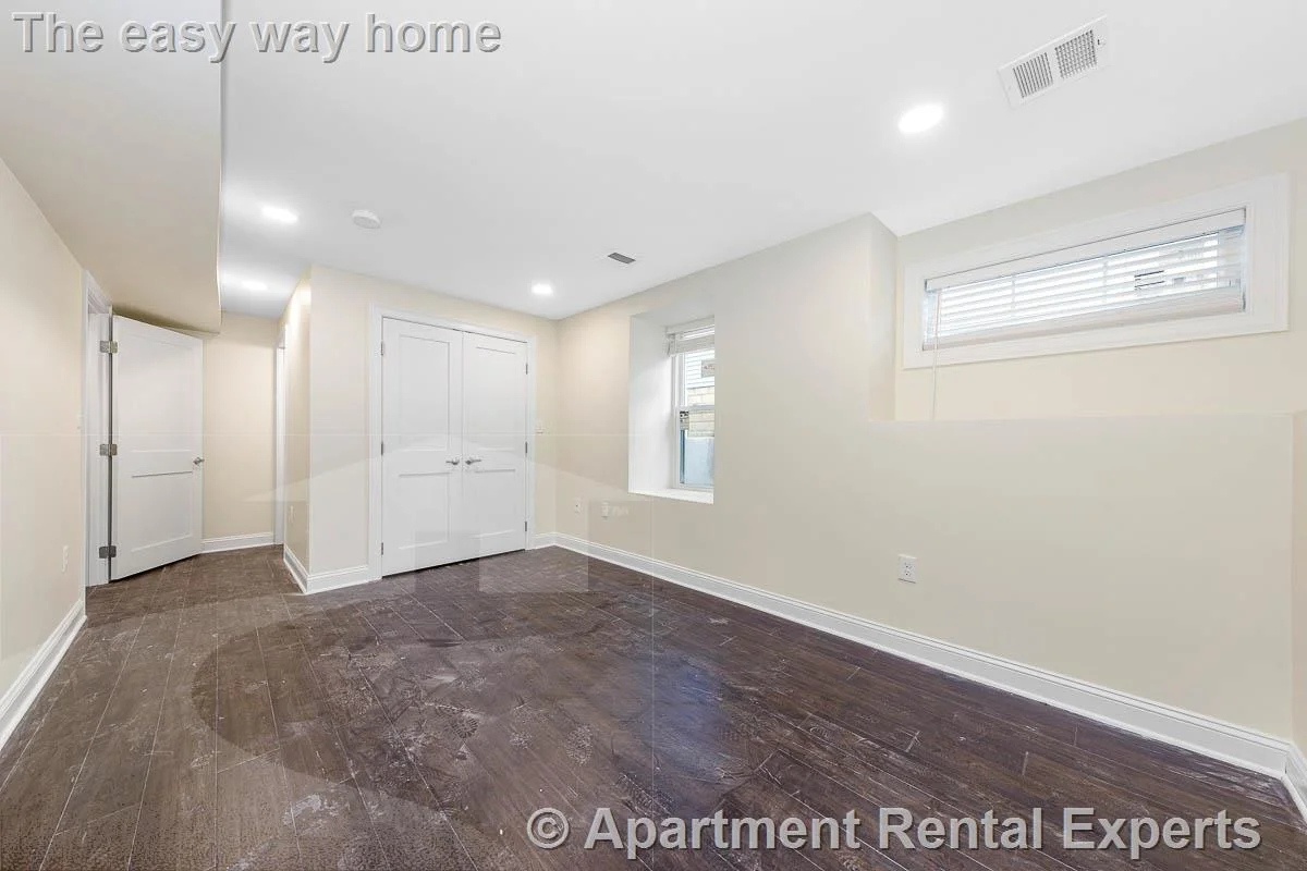 5 bed, 4+ bath apartment for rent at 70 Stanley Ave Unit 1, Tufts — photo 6 of 25