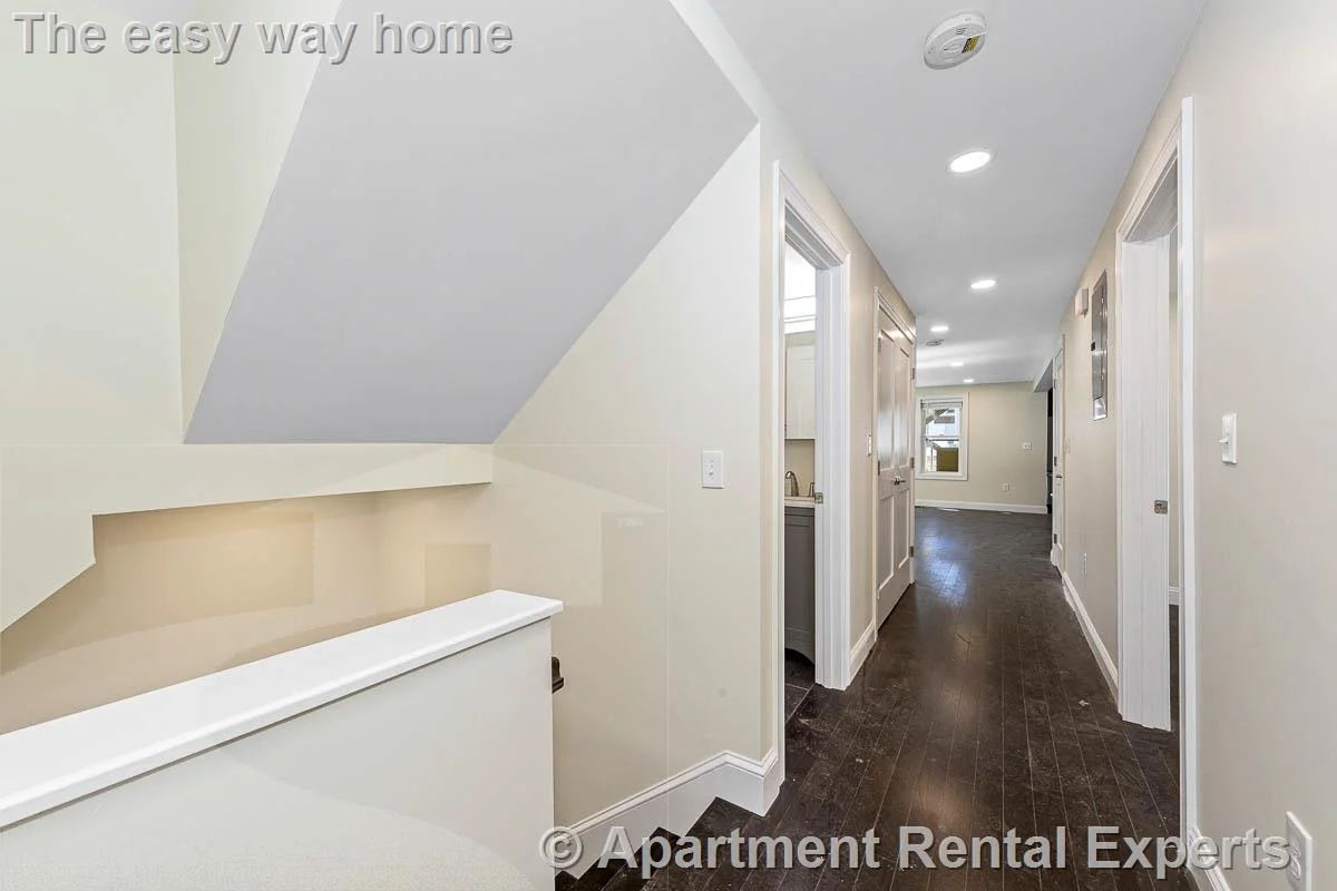 5 bed, 4+ bath apartment for rent at 70 Stanley Ave Unit 1, Tufts — photo 12 of 25