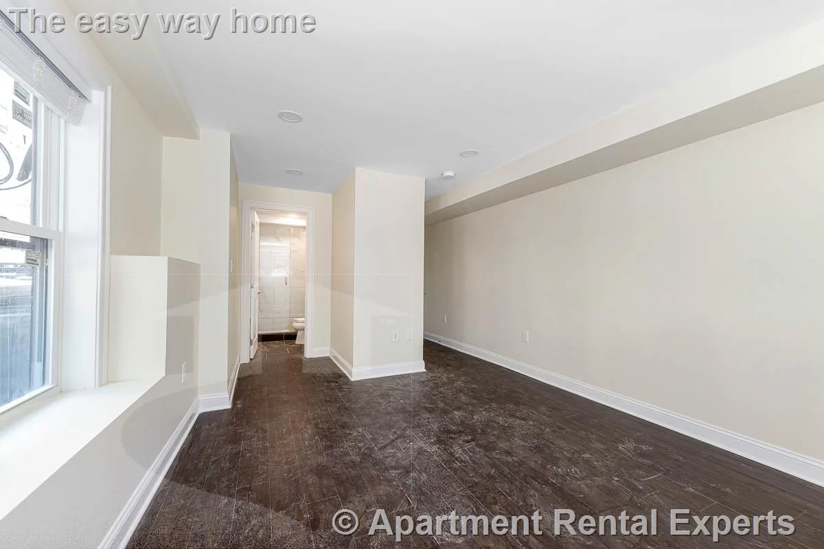 5 bed, 4+ bath apartment for rent at 70 Stanley Ave Unit 1, Tufts — photo 9 of 25