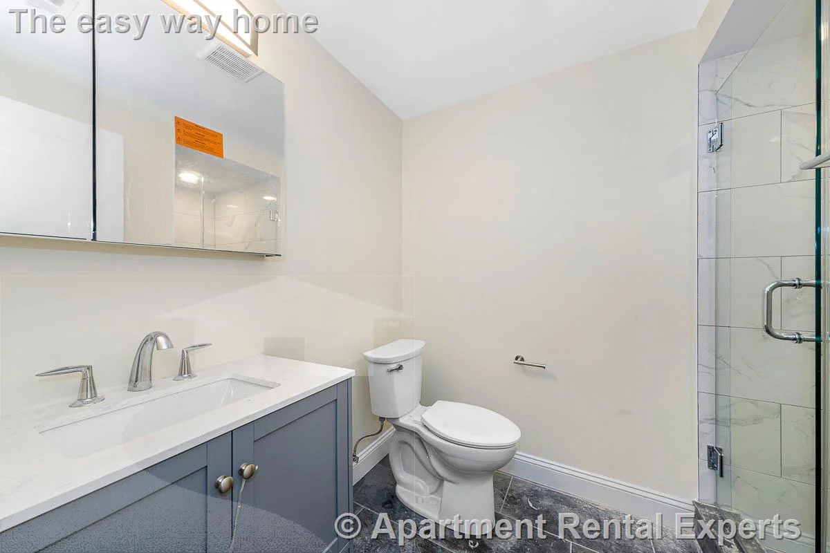5 bed, 4+ bath apartment for rent at 70 Stanley Ave Unit 1, Tufts — photo 5 of 25