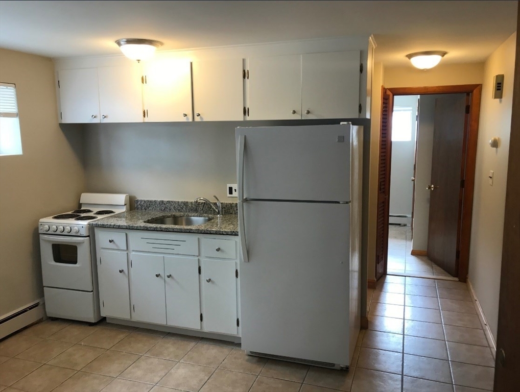 1 bed, 1 bath apartment for rent at 70-80 Harvard St Unit 1, Banks Square — photo 1 of 10