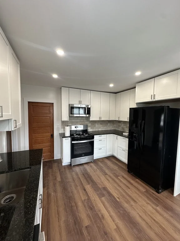 3 bed, 1 bath apartment for rent at 70 Adams St Unit 70, Norwood — photo 2 of 31