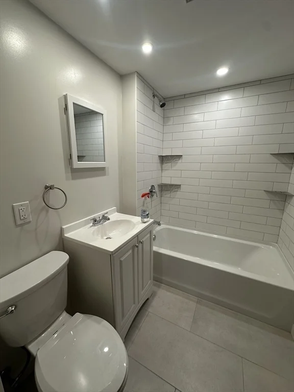 3 bed, 1 bath apartment for rent at 70 Adams St Unit 70, Norwood — photo 16 of 31