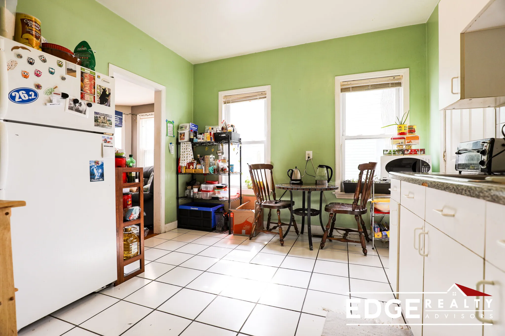 3 bed, 1 bath apartment for rent at 70 Antwerp St Unit 1, Brighton — photo 1 of 10